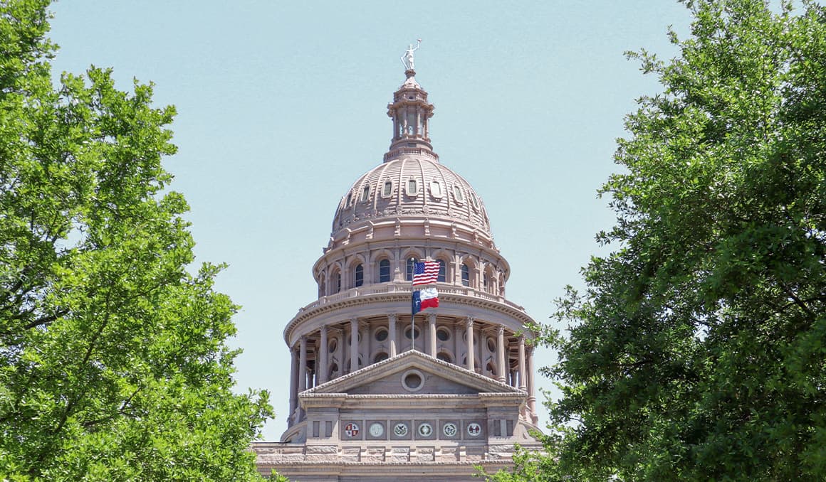 Moderate Republicans collaborate with Dems to elect liberal Texas House speaker