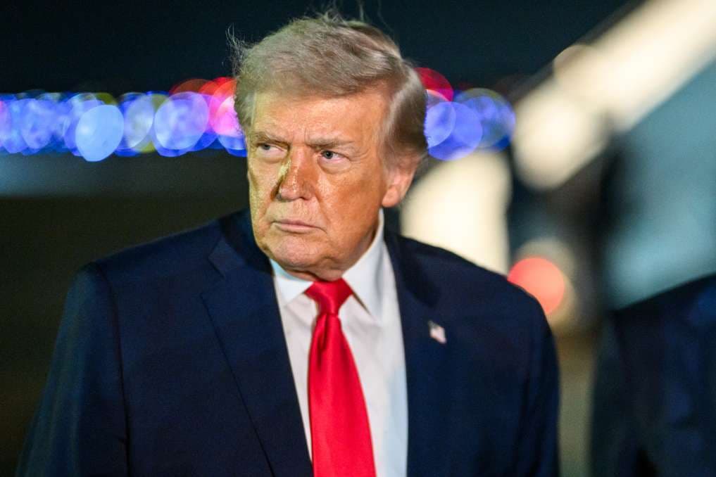 Trump warns Iran ‘massive armada’ is heading its way, urges nuclear deal
