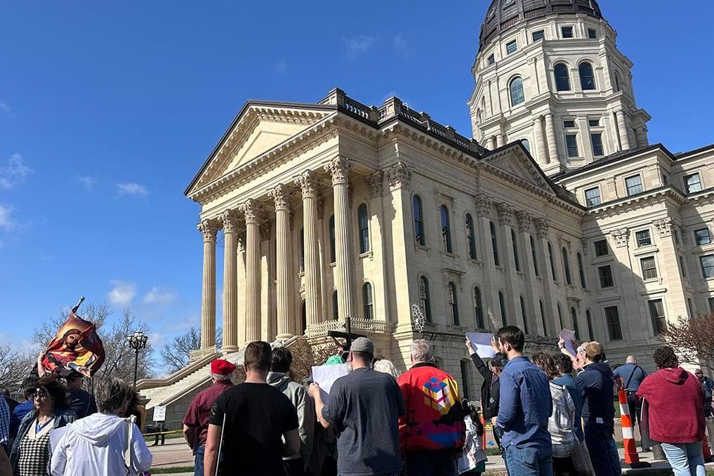 Thousands of Christians gather to protest satanic ritual in Kansas capital