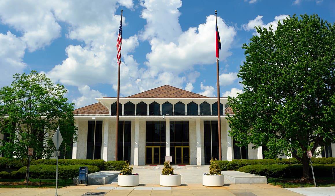 North Carolina lawmakers override veto on bill protecting women, children, parents